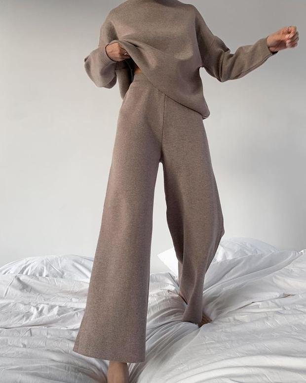 Veron Knitted Casual Suit
